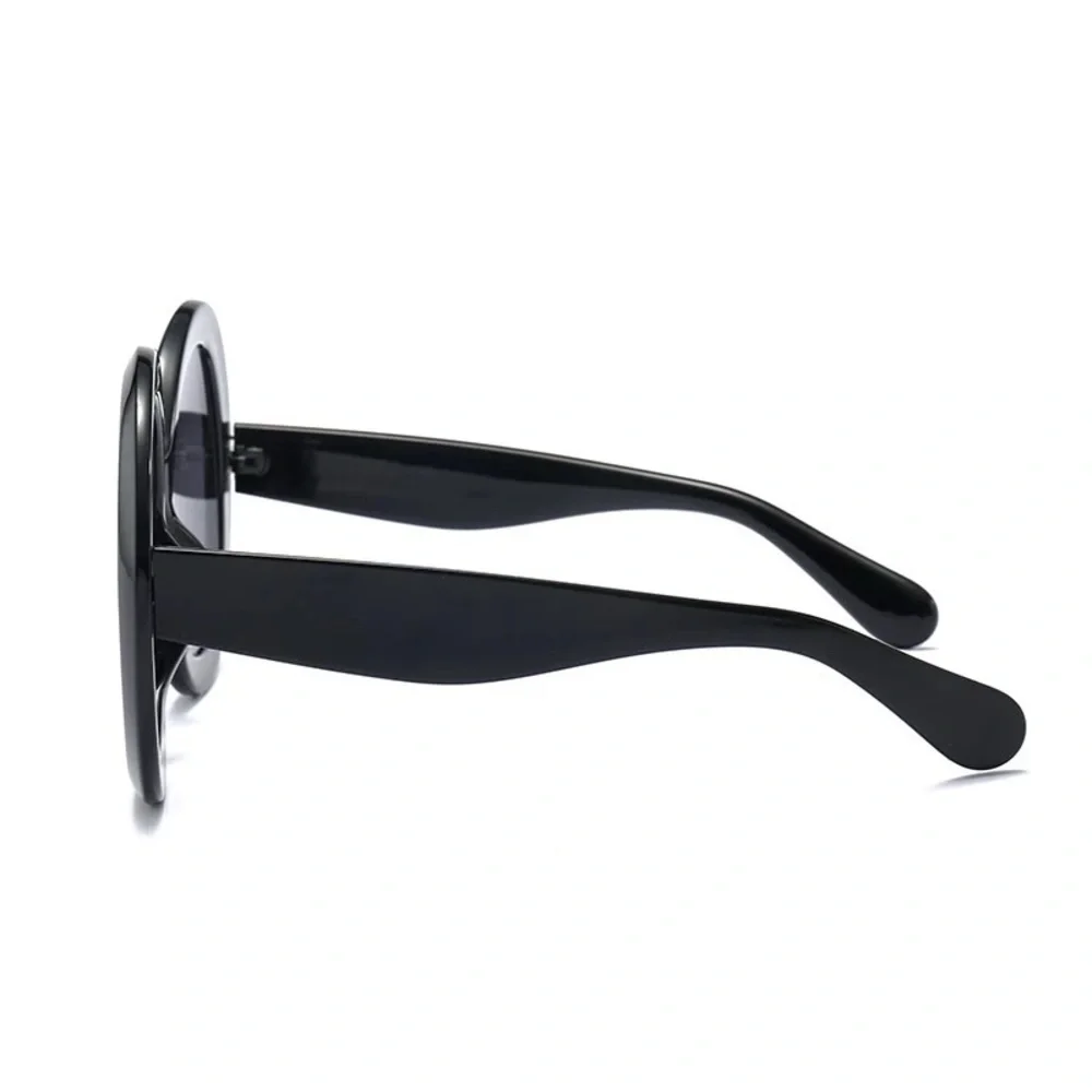 🍋2/$30 The Jackie O Oversized Round Sunglasses in Black
